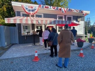 Bread and Roses Bakery