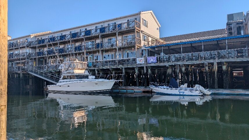 Fisherman's Wharf Inn主图