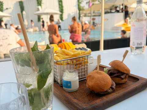 The Social Pool At Five Palm Jumeirah-迪拜酋长国必去景点