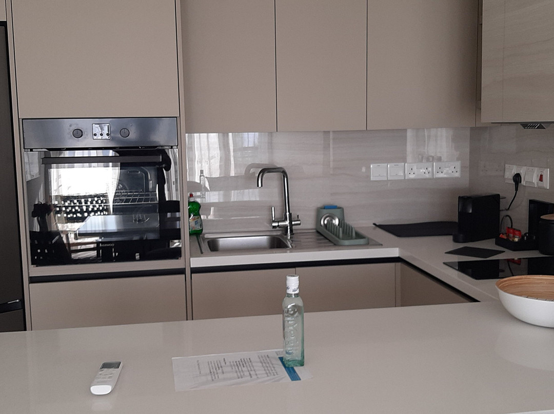 Pigeon Beach Hotel Apartments主图