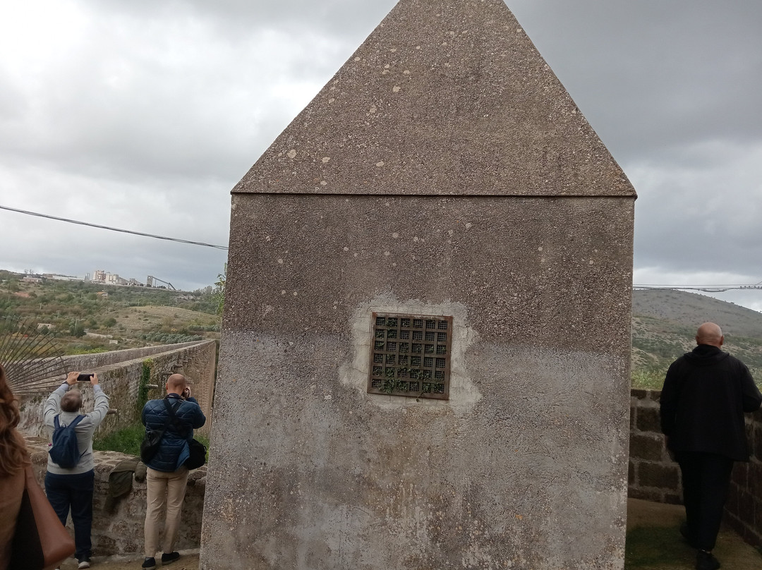 Punto Panoramico dell'Acquedotto-Valle di Maddaloni必去景点