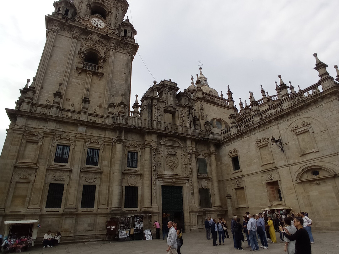 欧伯拉都依罗广场-圣地亚哥德孔波斯特拉必去景点