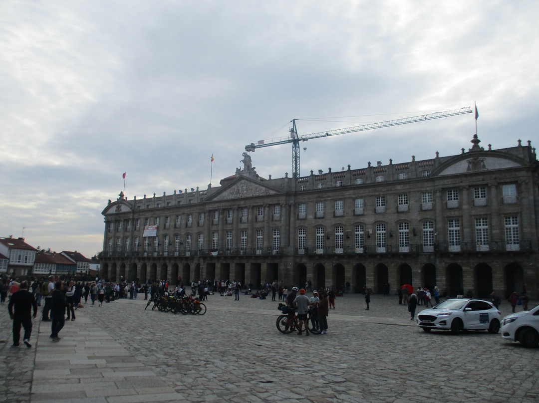 Palacio de Raxoi-圣地亚哥德孔波斯特拉必去景点