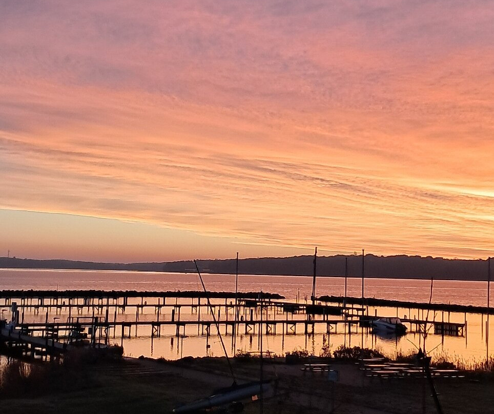 瓦斯勒本酒店主图