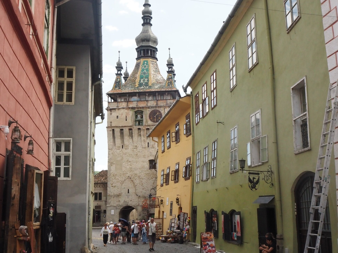 钟楼-锡吉索拉必去景点