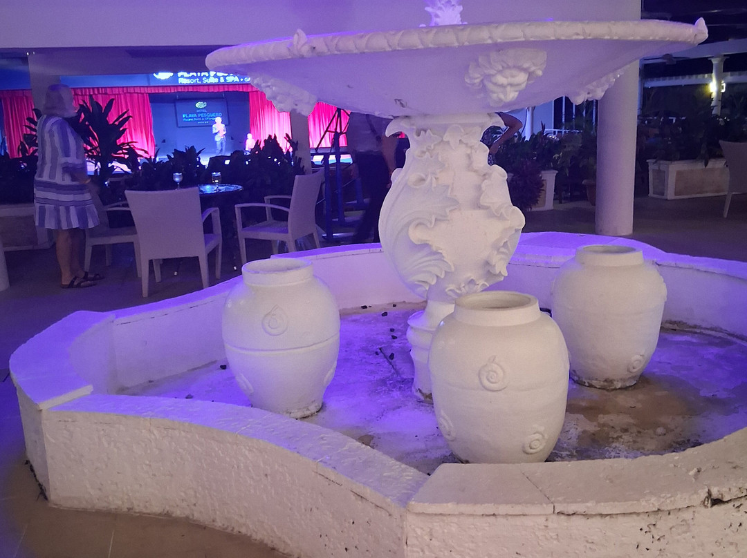 Plaza Pesquero-Rafael Freyre必去景点