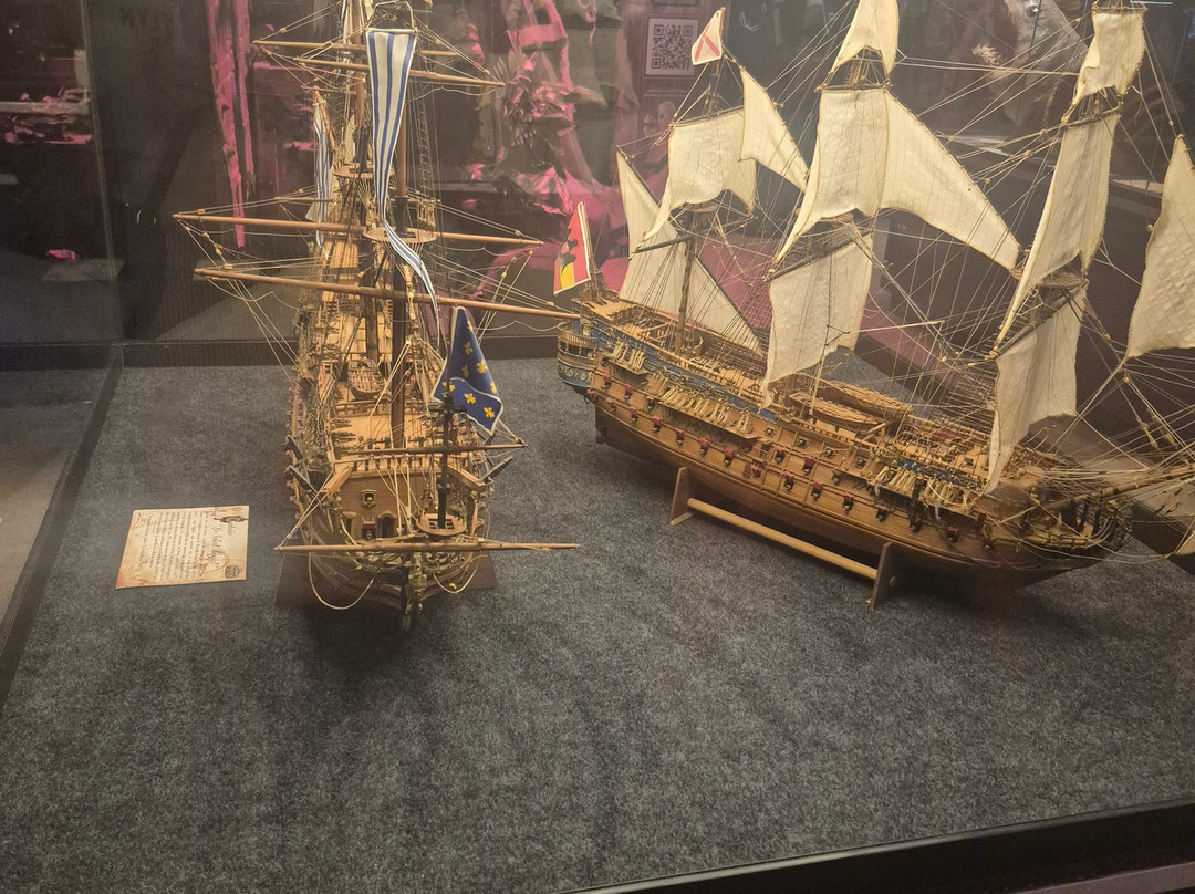 Aventura Pirata-康泊琉海水浴场必去景点