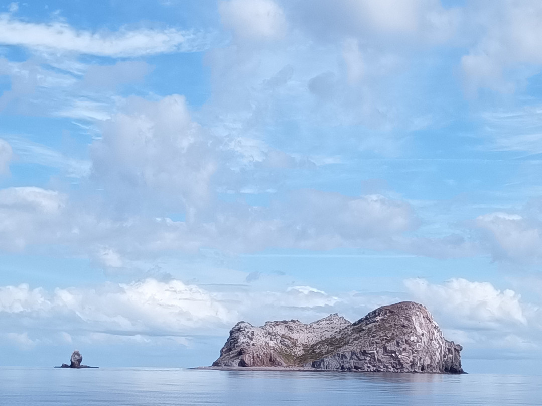 Blue Nation-洛雷托必去景点