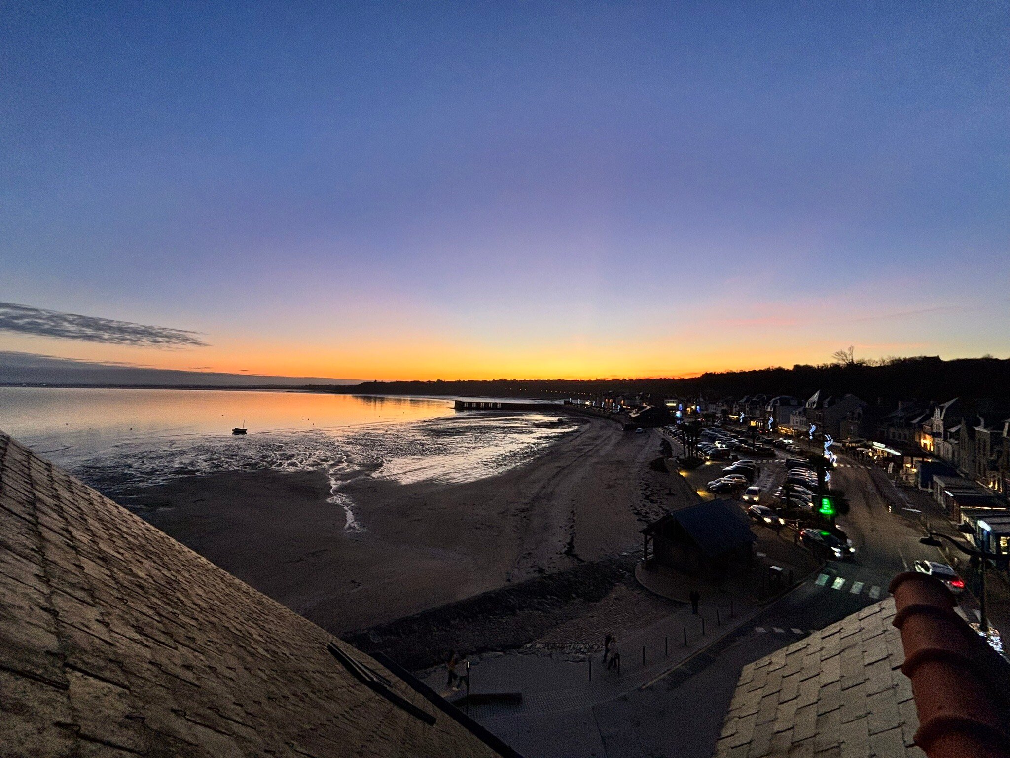 La Mere Champlain Hotel Restaurant-官方