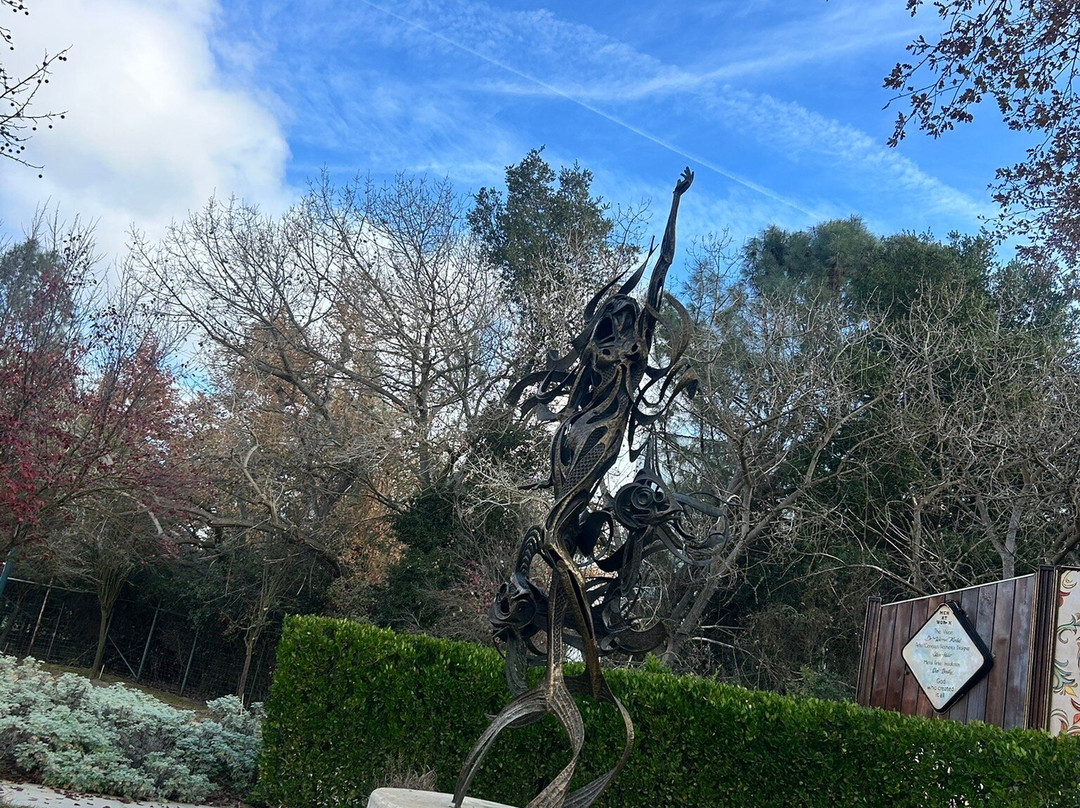 Sculpterra Winery & Sculpture Garden-帕索罗布尔斯必去景点
