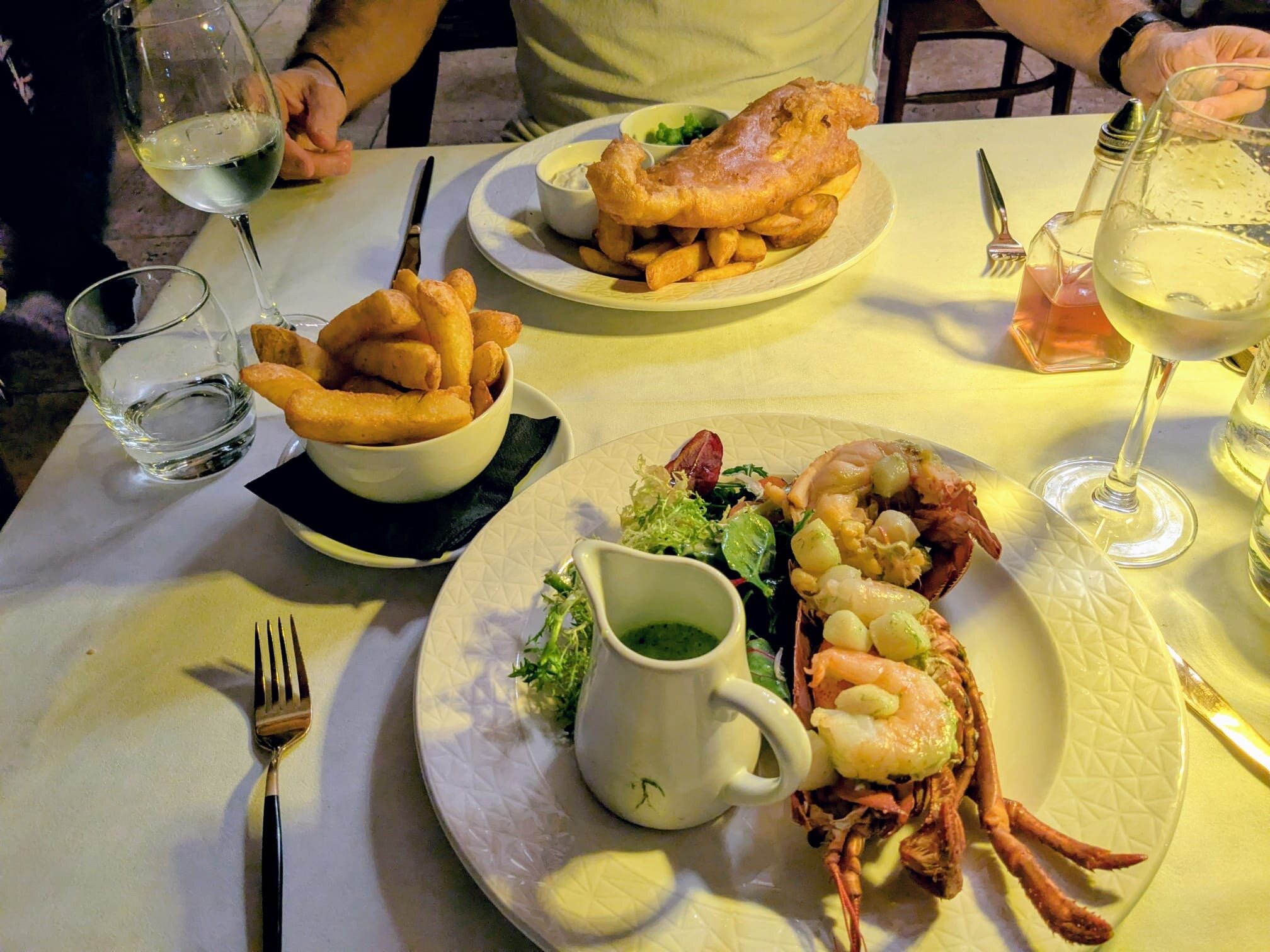 Crab Manor Hotel-官方