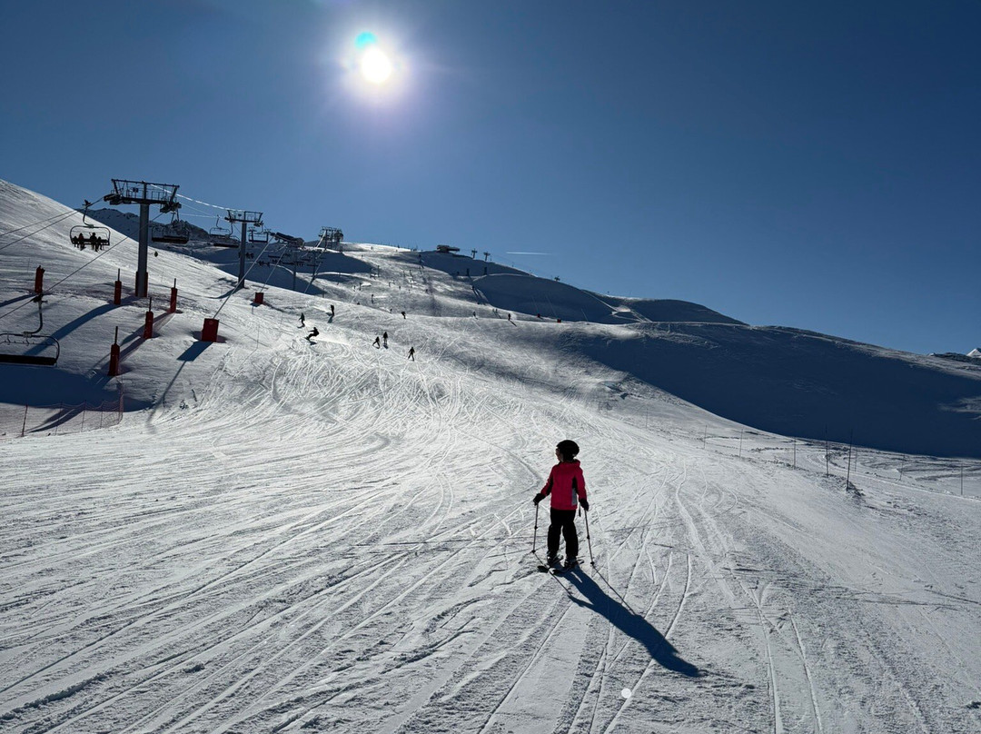 Progression Ski & Snowboard School-伊泽尔谷必去景点