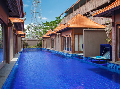 努沙蓝梦岛马哈吉利度假村主图