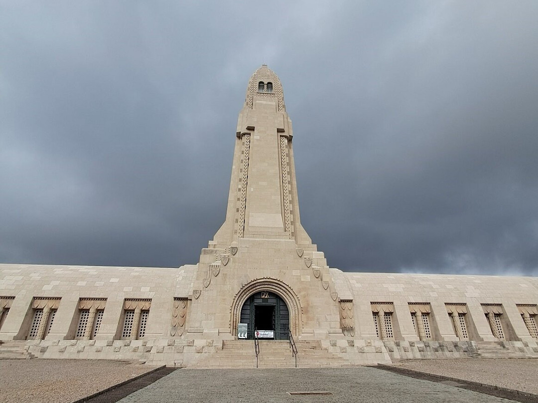 L'Ossuaire de Douaumont-Fleury-Devant-Douaumont必去景点