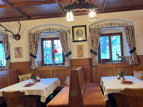 阿尔特维特酒店主图