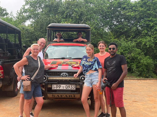 Hugging Clouds Tours-Nallathanniya必去景点