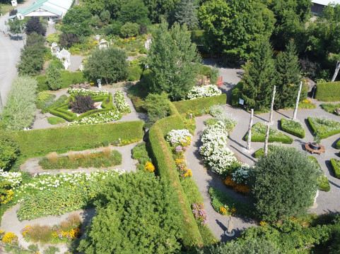 Les Jardins Des 5 Sens-Mirabel必去景点