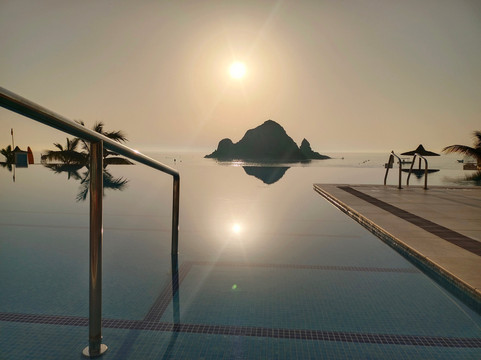 Sandy Beach-富查伊拉必去景点