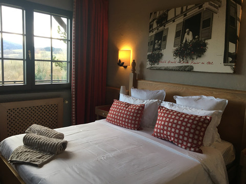 阿诺德酒店主图