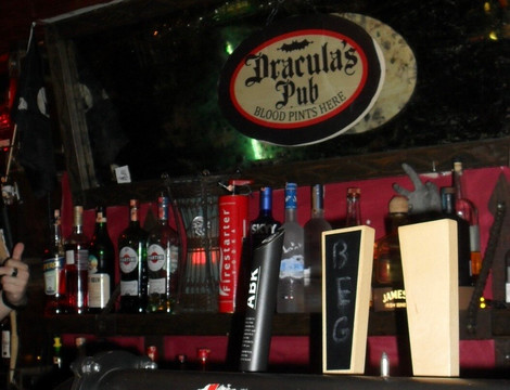 Illyrian Saloon-地拉那必去景点