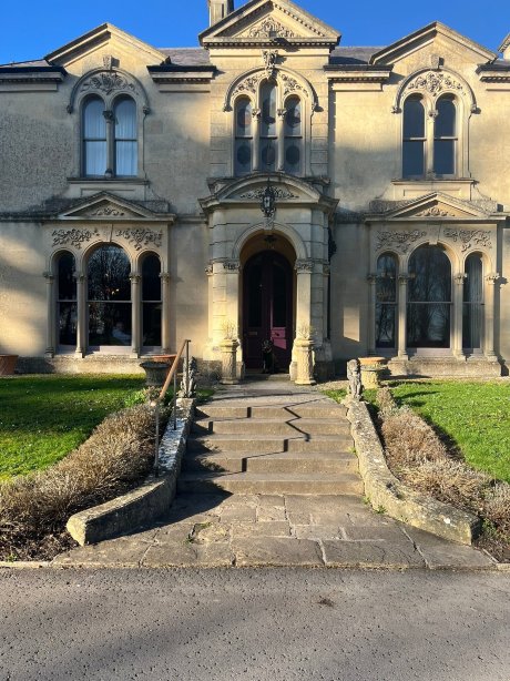 比撤菲尔德别墅酒店-官方