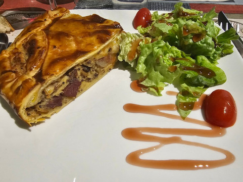 Les Pommes Tapées-Turquant必去景点