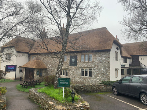 希斯菲尔德旅馆主图