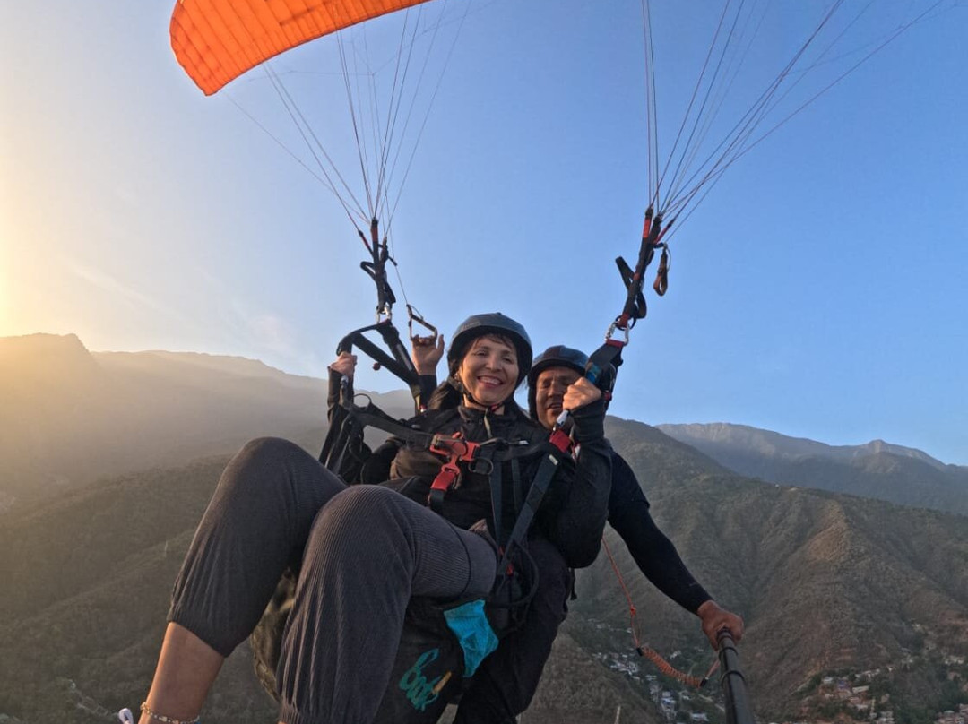 Vive Parapente-加拉加斯必去景点
