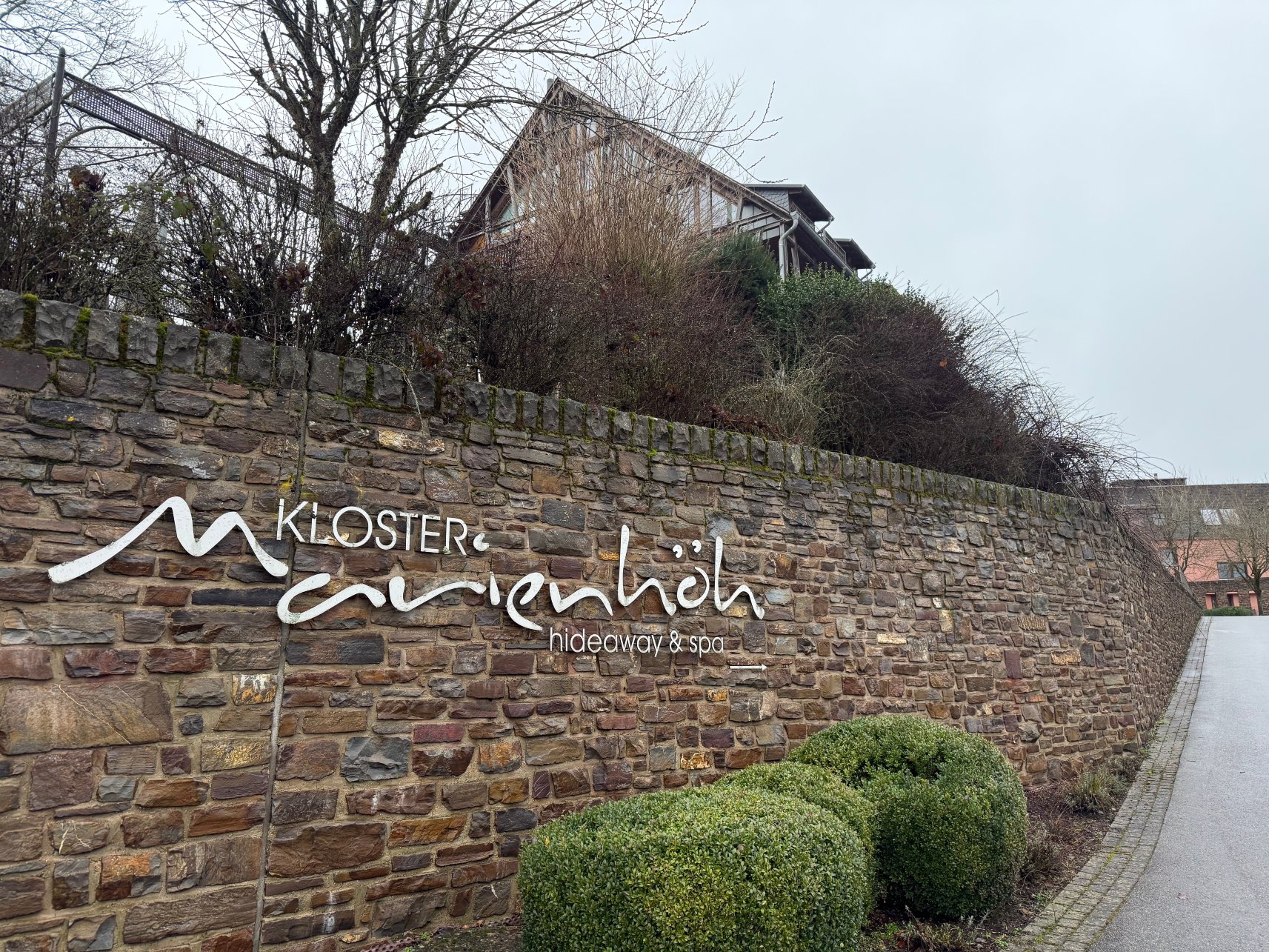 玛丽恩霍 - 隐居&温泉-官方