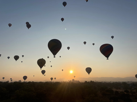 Happy Puerto-San Martin de las Piramides必去景点