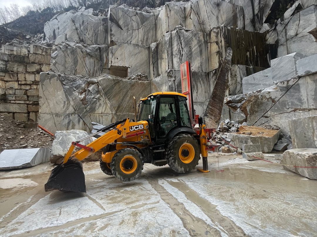 Marble Caves of Carrara-卡拉拉必去景点