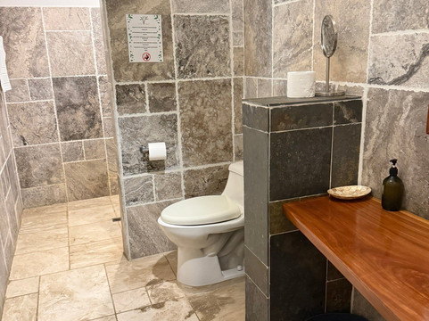 天空和蜂蜜主图