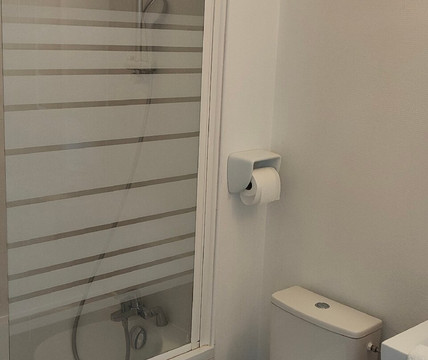 洛雅尔蒂酒店主图