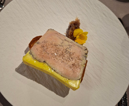 多迈纳都穆林达瑟尔博恩酒店主图