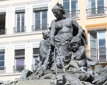 La Fontaine Bartholdi-里昂必去景点
