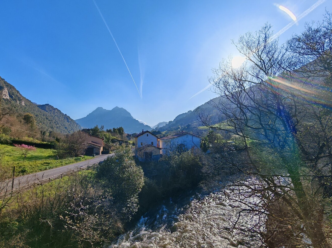 Adventure Hunt Senda del Oso-Villanueva De Santo Adriano必去景点