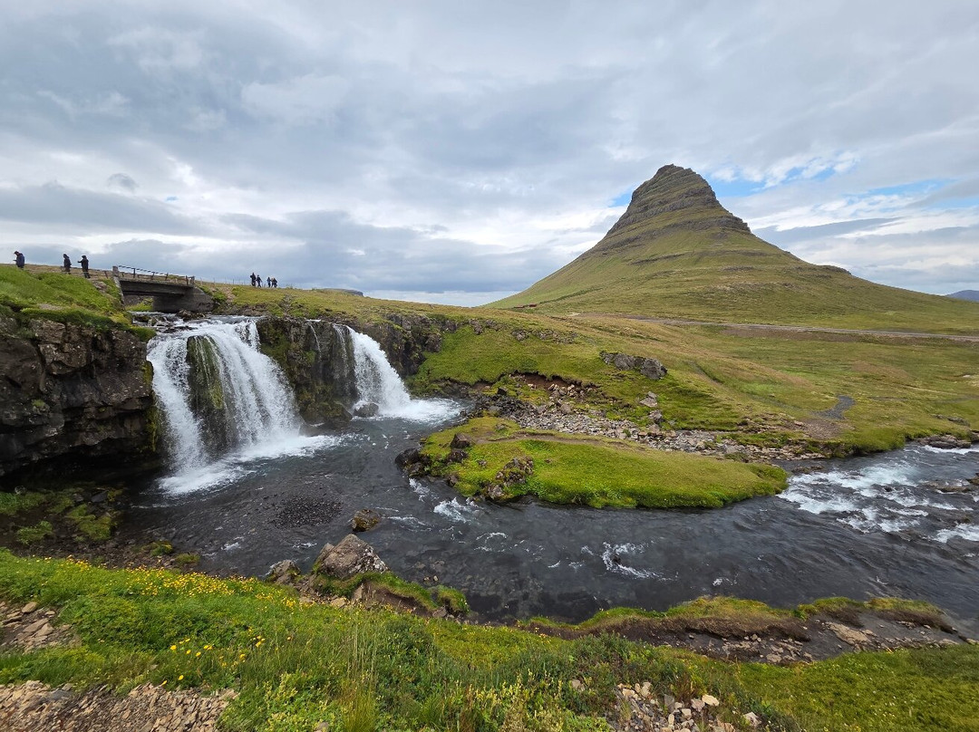 Kirkjufellsfoss-格伦达菲厄泽必去景点