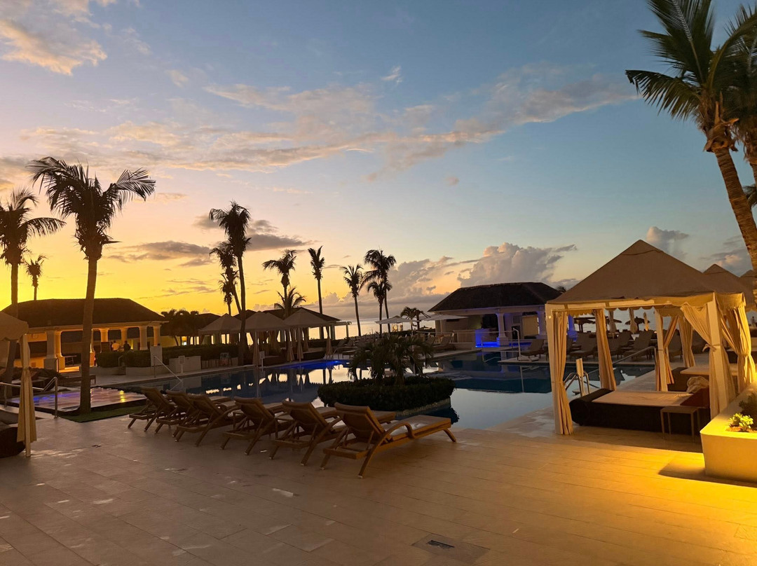 伊比利亚之星乔亚玫瑰堂主图