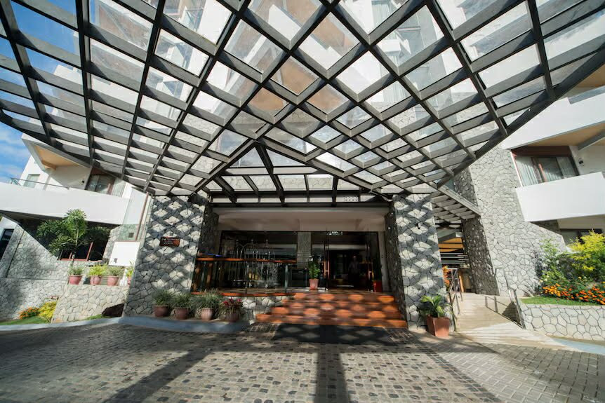 西拉松大酒店主图