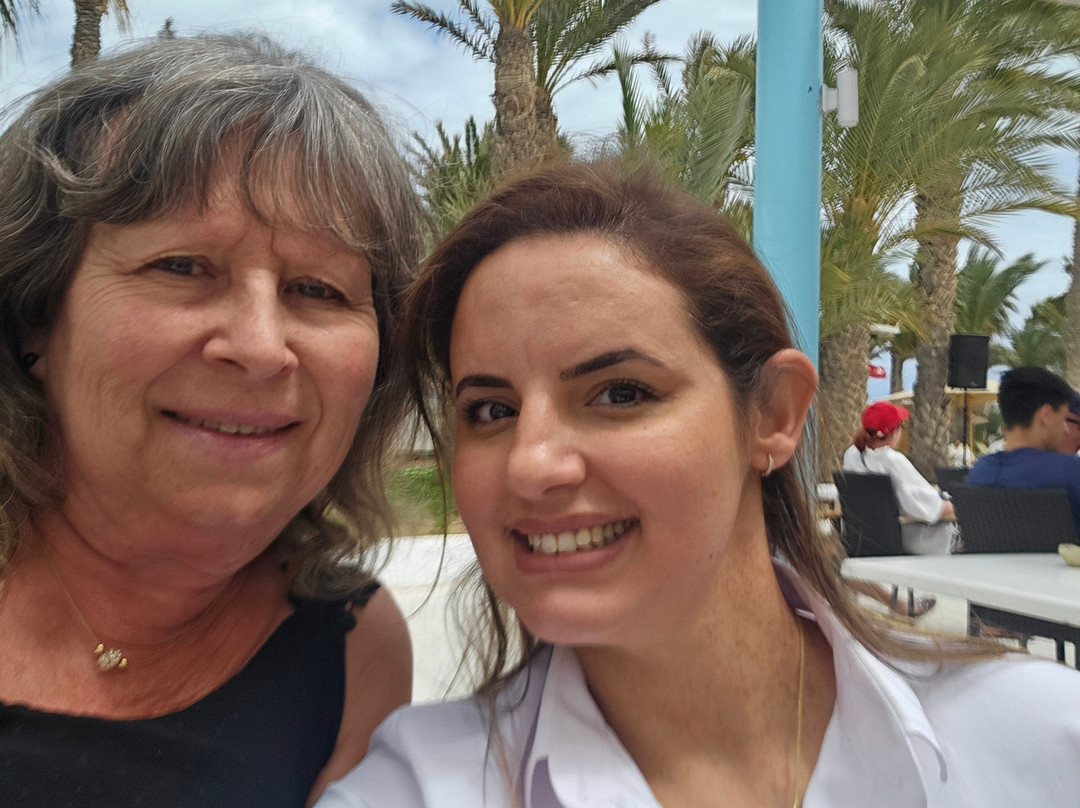 吉尔巴岛棕榈海滩俱乐部主图