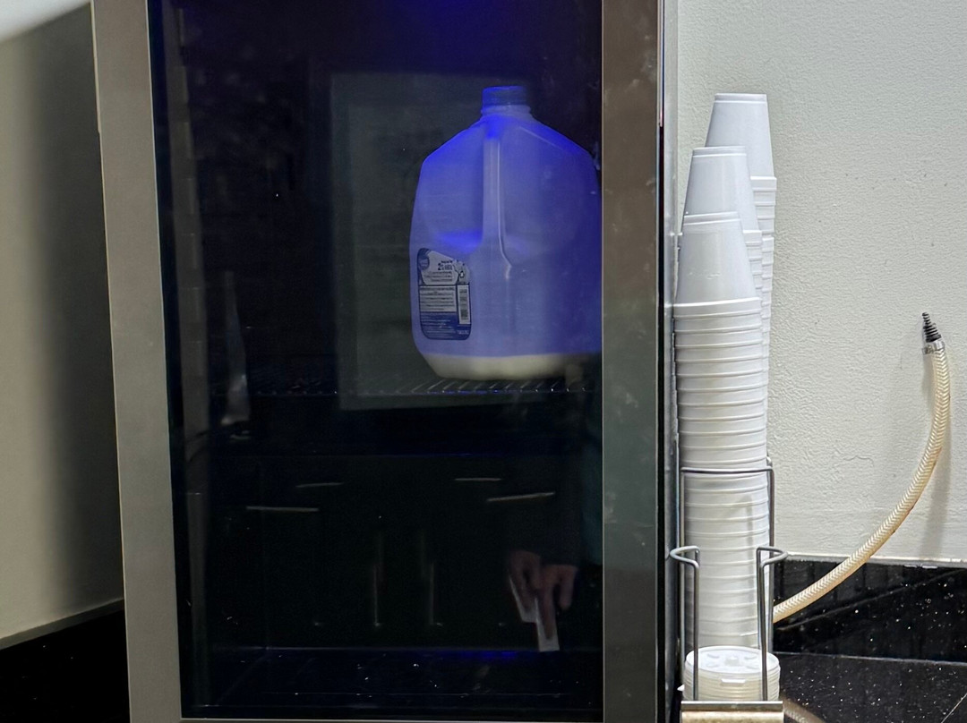 红顶酒店-耶马西主图