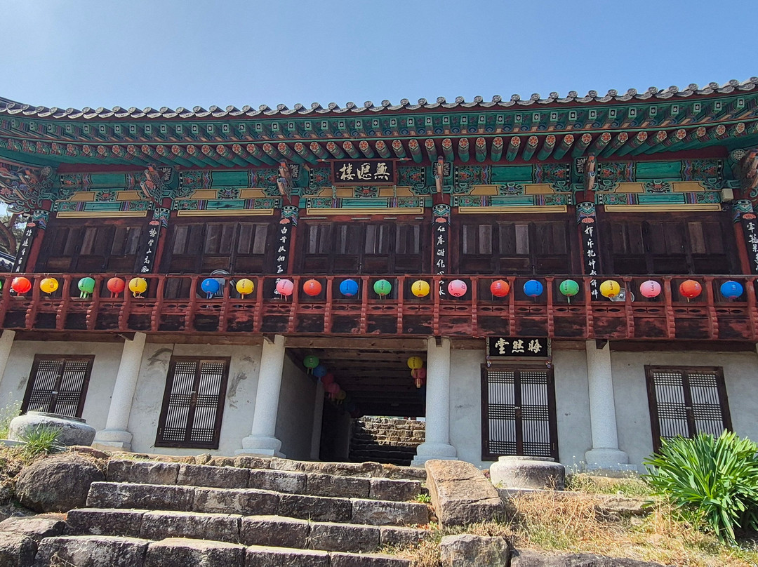 Wooden seated statues of the Four Heavenly Kings at Jeokcheonsa Temple-清道郡必去景点