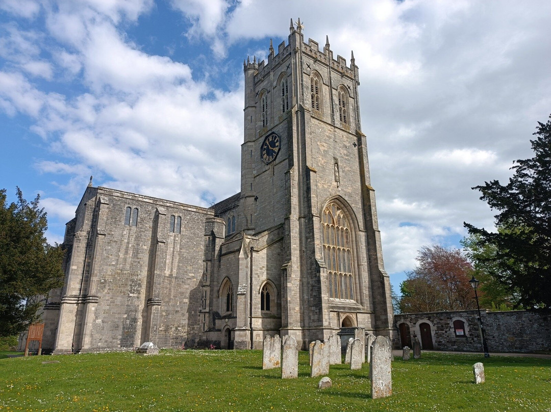 Christchurch Priory-基督城必去景点