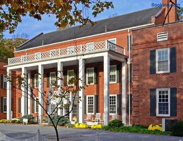 The Country Inn at Berkeley Springs