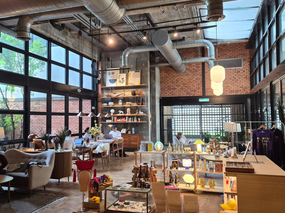 克洛伊酒店主图