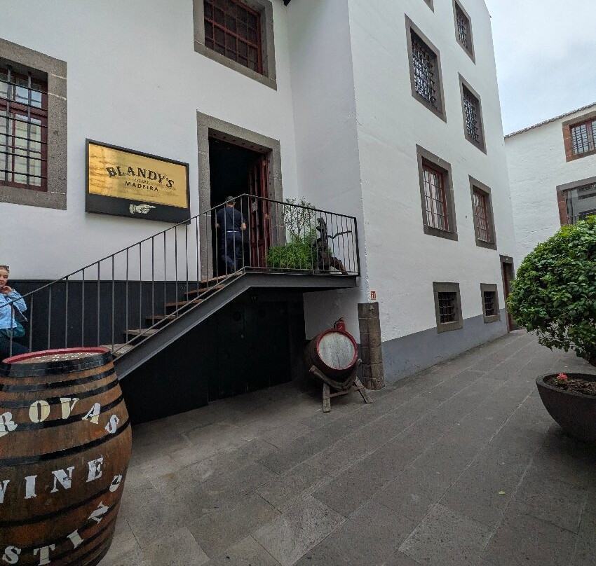 Blandy's Wine Lodge-沙尔必去景点