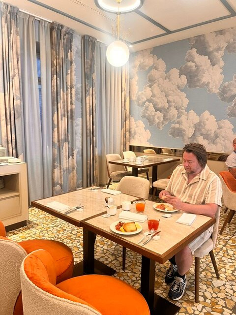 希尔顿旗下佩鲁贾罗塞塔酒店，Tapestry系列主图