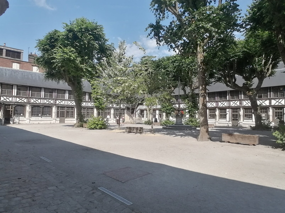 Aître Saint-Maclou-鲁昂必去景点