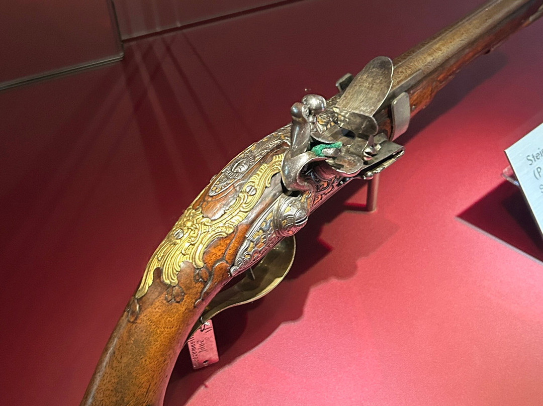 Waffenmuseum Suhl-苏尔必去景点