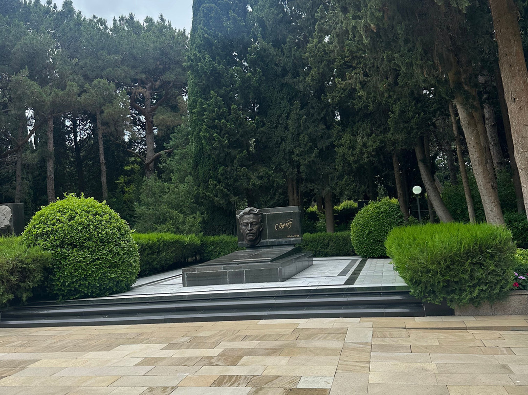 Alley of Honor-巴库必去景点